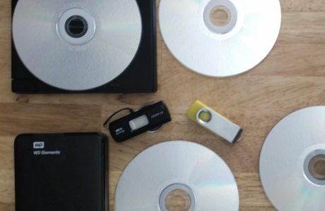 disks & thumbs storage